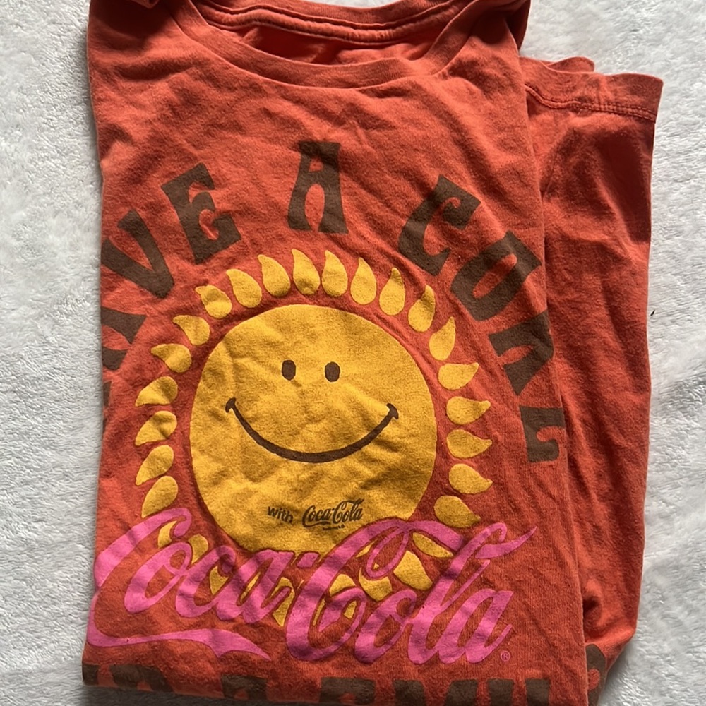 orange coco-cola t-shirt